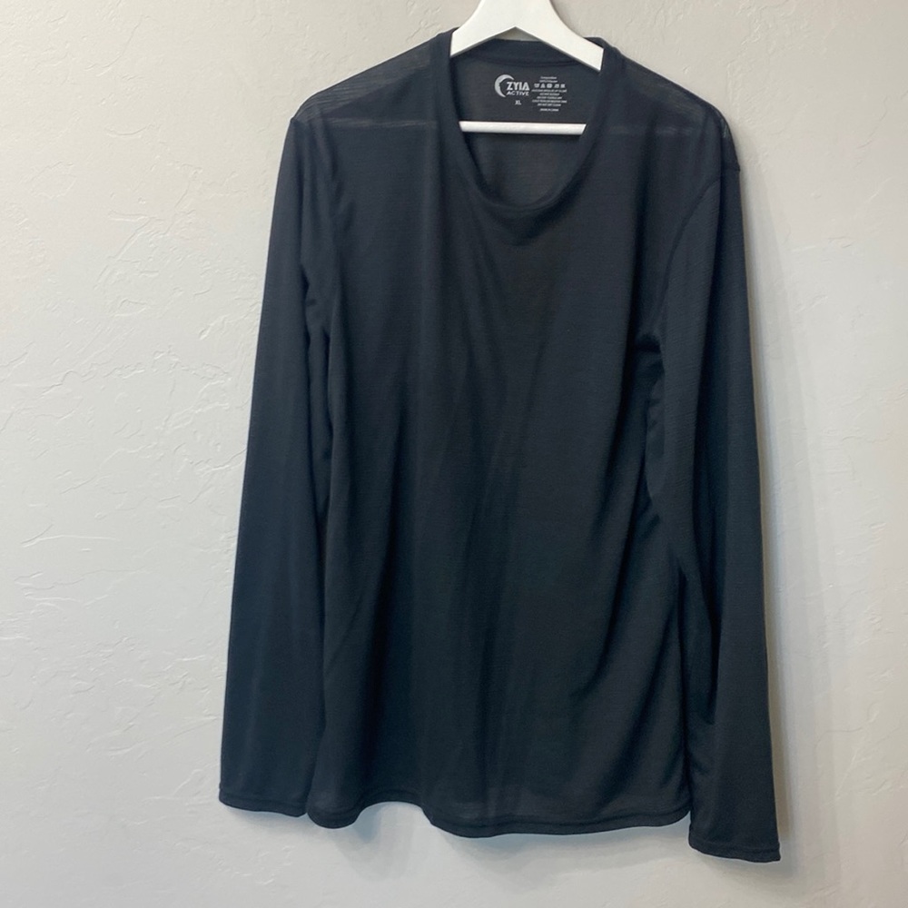 Men’s Long Sleeve Crew Neck Shirt — Black